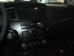 2012款 2.4L 自动 尊贵版