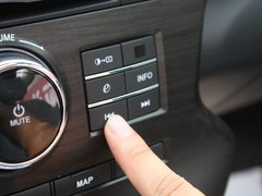 2012款 2.4L 自动 旗舰版