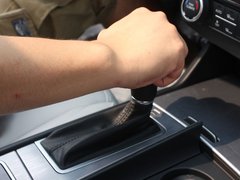 2012款 2.4L 自动 旗舰版