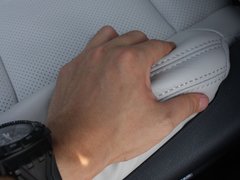 2012款 2.4L 自动 旗舰版
