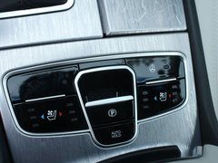 2012款 2.4L 自动 旗舰版