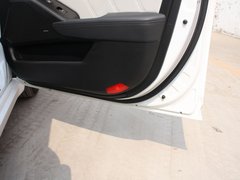 2012款 2.4L 自动 旗舰版
