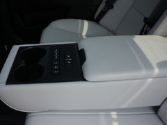 2012款 2.4L 自动 旗舰版