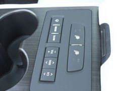 2012款 2.4L 自动 旗舰版