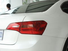 2012款 2.4L 自动 旗舰版