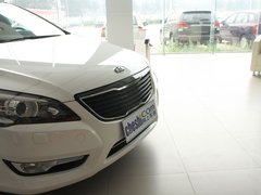 2012款 2.4L 自动 旗舰版