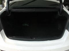 2012款 2.4L 自动 旗舰版
