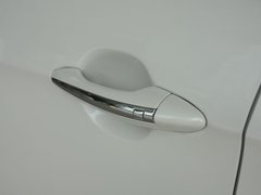 2012款 2.4L 自动 旗舰版