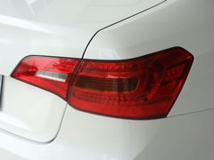 2012款 2.4L 自动 旗舰版