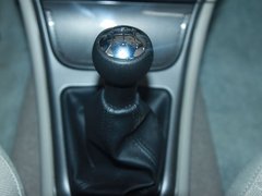 2011款 两厢 1.6 手动 科技型