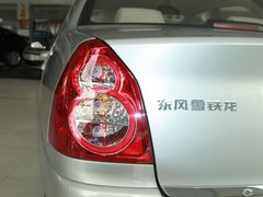 2011款 两厢 1.6 手动 科技型