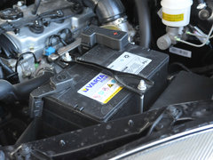 2012款 欧风版 2.0L 手动 两驱豪华型 5座