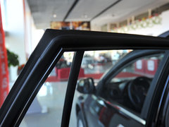 2012款 欧风版 2.0L 手动 两驱豪华型 5座