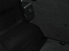 2012款 欧风版 2.0L 手动 两驱豪华型 5座