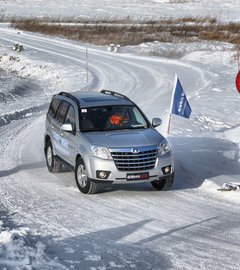 2012款 欧风版 2.4L 手动 两驱豪华型 5座