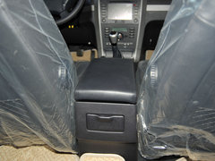 2012款 欧风版 2.4L 手动 四驱豪华型 5座