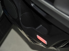 2012款 欧风版 2.4L 手动 四驱豪华型 5座