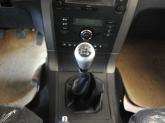 2012款 欧风版 2.4L 手动 四驱豪华型 5座