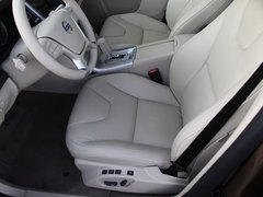 2012款 3.0T 自动 AWD舒适版 5座