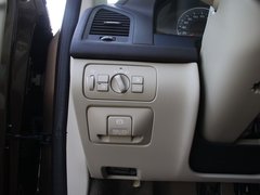 2012款 3.0T 自动 AWD舒适版 5座