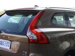 2012款 3.0T 自动 AWD舒适版 5座