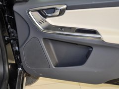2012款 3.0T 自动 AWD个性运动版 5座