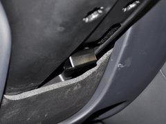2012款 3.0T 自动 AWD个性运动版 5座