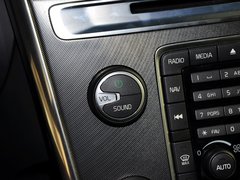 2012款 3.0T 自动 AWD个性运动版 5座