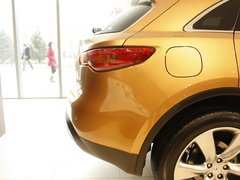 2011款 FX35 3.5L 自动 标准版 5座