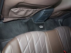 2011款 FX35 3.5L 自动 超越版 5座