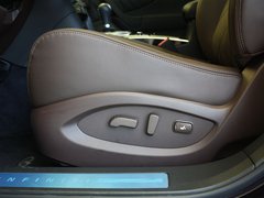 2011款 FX35 3.5L 自动 超越版 5座