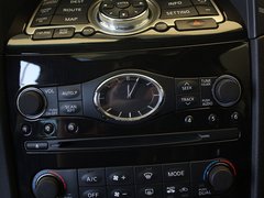 2011款 FX35 3.5L 自动 超越版 5座