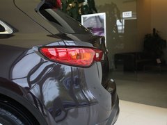 2011款 FX35 3.5L 自动 超越版 5座