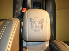 2011款 1.6SE 手动 变形金刚版