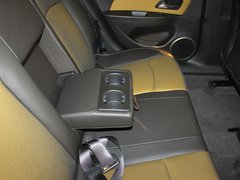 2011款 1.6SE 手动 变形金刚版