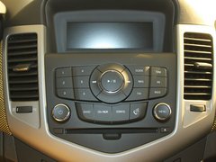 2011款 1.6SE 手动 变形金刚版