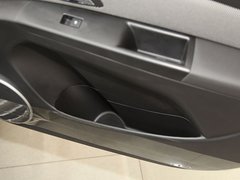 2011款 1.6SE 自动 变形金刚版