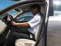 2011款 1.4TSI 手动 尊荣版