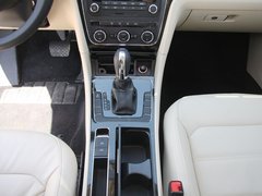2011款 1.4TSI 手动 尊荣版