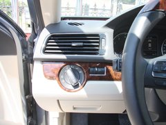 2011款 1.4TSI 手动 尊荣版