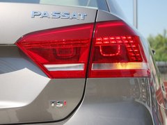 2011款 1.4TSI 手动 尊荣版