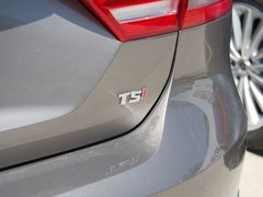 2011款 1.4TSI 手动 尊荣版