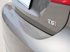 2011款 1.4TSI 手动 尊荣版