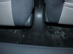 2011款 1.3L AMT 豪华型 5座