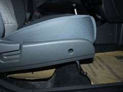 2011款 1.3L AMT 豪华型 5座