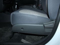 2011款 1.3L AMT 豪华型 5座