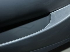 2011款 1.3L AMT 豪华型 5座