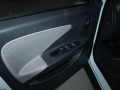 2011款 1.3L AMT 豪华型 5座