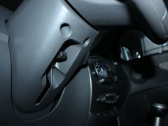2011款 1.3L AMT 豪华型 5座