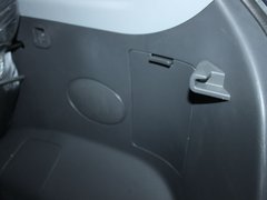 2011款 1.3L AMT 豪华型 5座